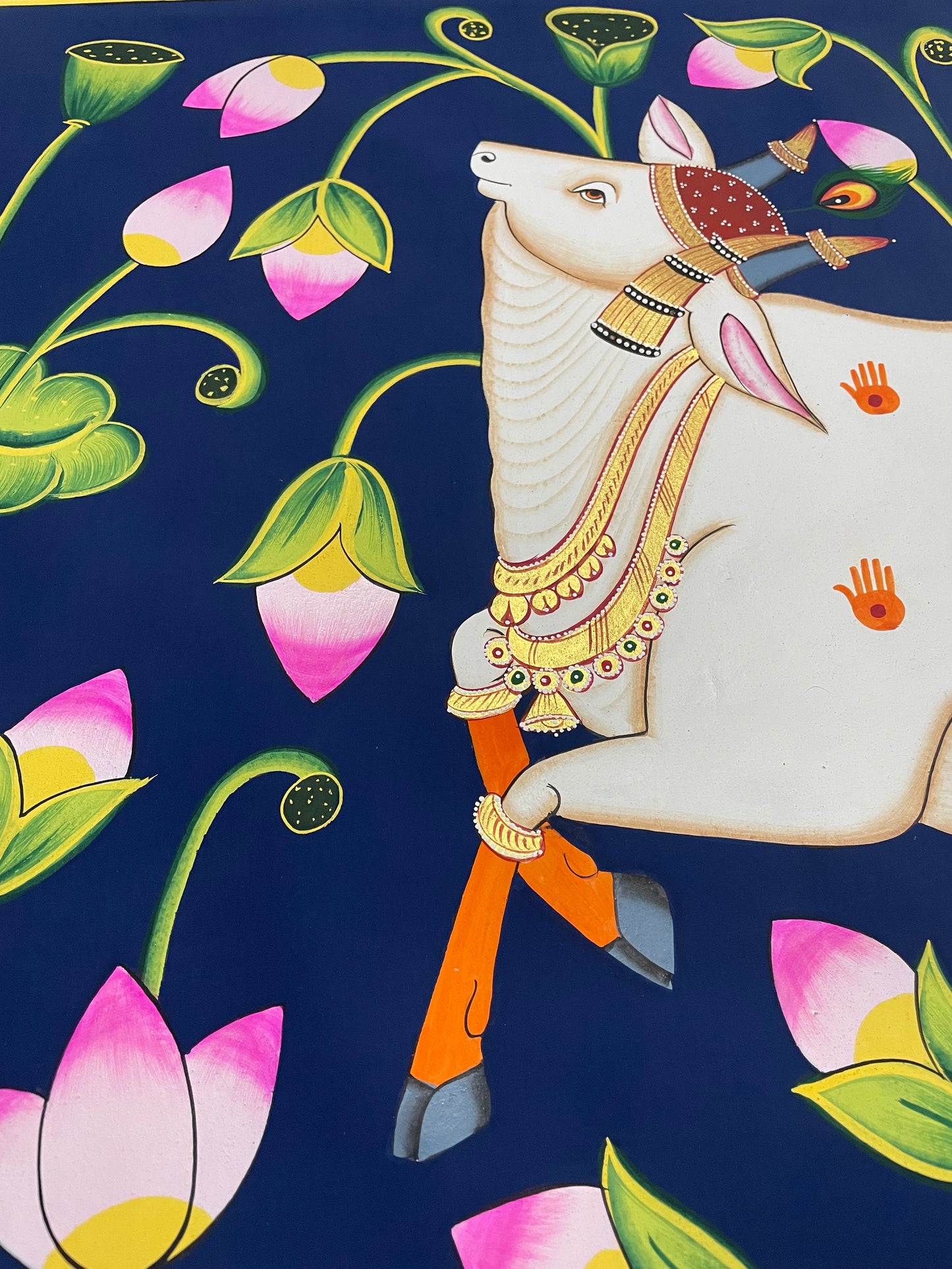 Cow Pichwai Painting – Traditional Nathdwara Style Wall Décor